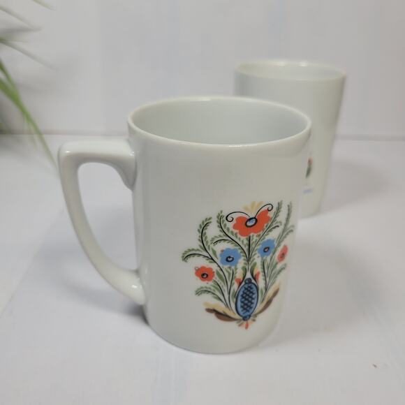 2 Vintage Berggren Coffee Mugs, Swedish Cups - Picture 4 of 6